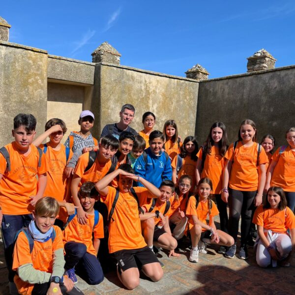 🏰 Visita a la Torre de Urique – Arte, cultura y patrimonio a pie