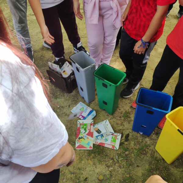 ♻️ Taller «RECAPACICLA» – Red Andaluza de Ecoescuelas