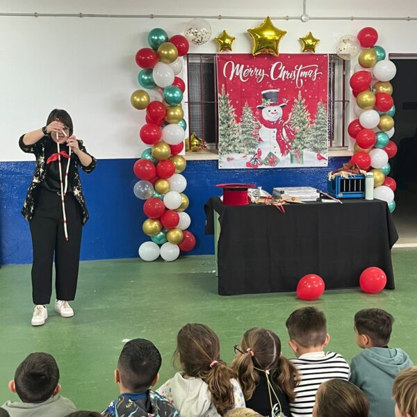 ESPECTÁCULO DE MAGIA