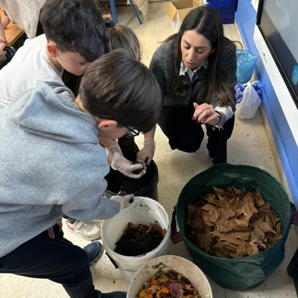 “INVESTIGAMOS EL COMPOST Y EL CUIDADO DEL MEDIO EN 2º”