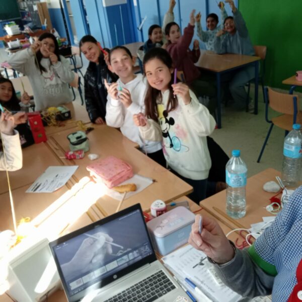 “CLUB DE CROCHET: CREACIÓN, CREATIVIDAD Y RELAJACIÓN”